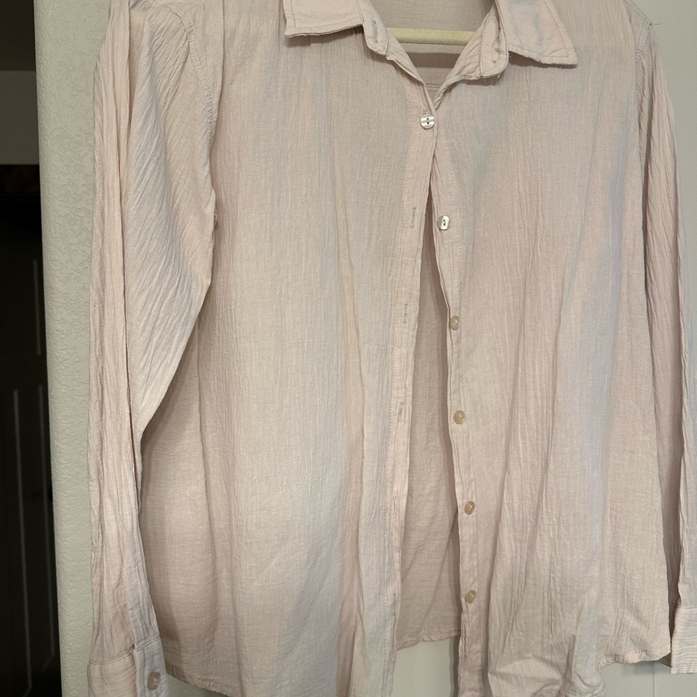 Blush, pink gauze Button-Up blouse. Excellent condition size medium.